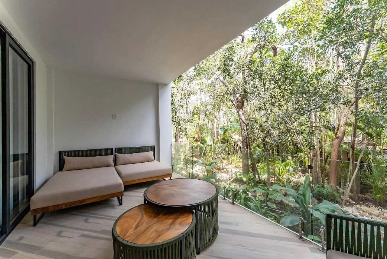 Anana Yaaxlum 105 S Apartment Tulum