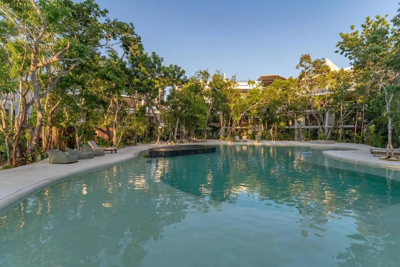 Anana Yaaxlum 105 S Apartment Tulum